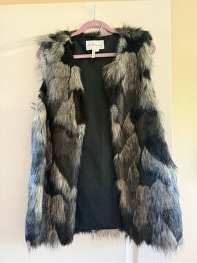 BCBGeneration Black & Gray Faux Fur Sleeveless Vest